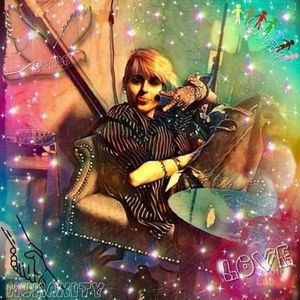 Meet your Posher, Azzalee